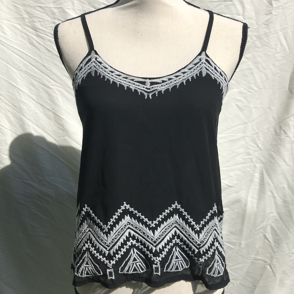 Air Space Sleeveless Embroidered Black & White Top